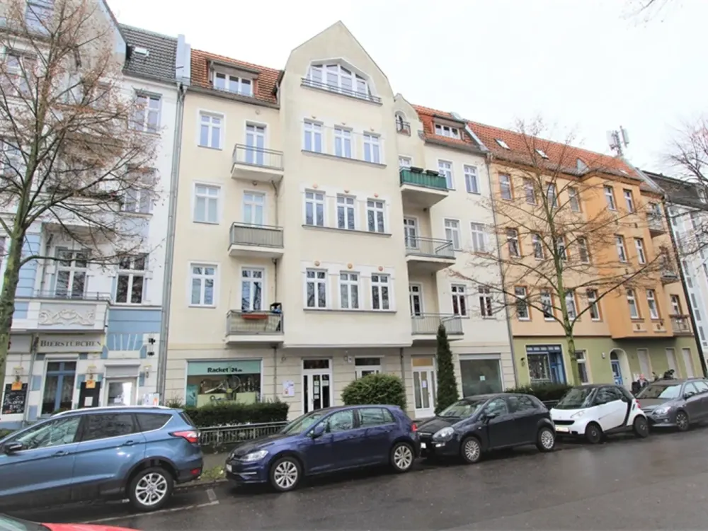 Großzügige 4-Zimmer-Dachgeschosswohnung mit Balkon! Befristeter Vertrag!