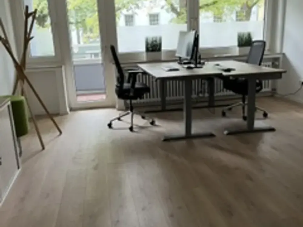 Neuwertige 2-Zimmer-Wohnung im 1.OG mit EBK und Balkon im beliebten Hansaviertel