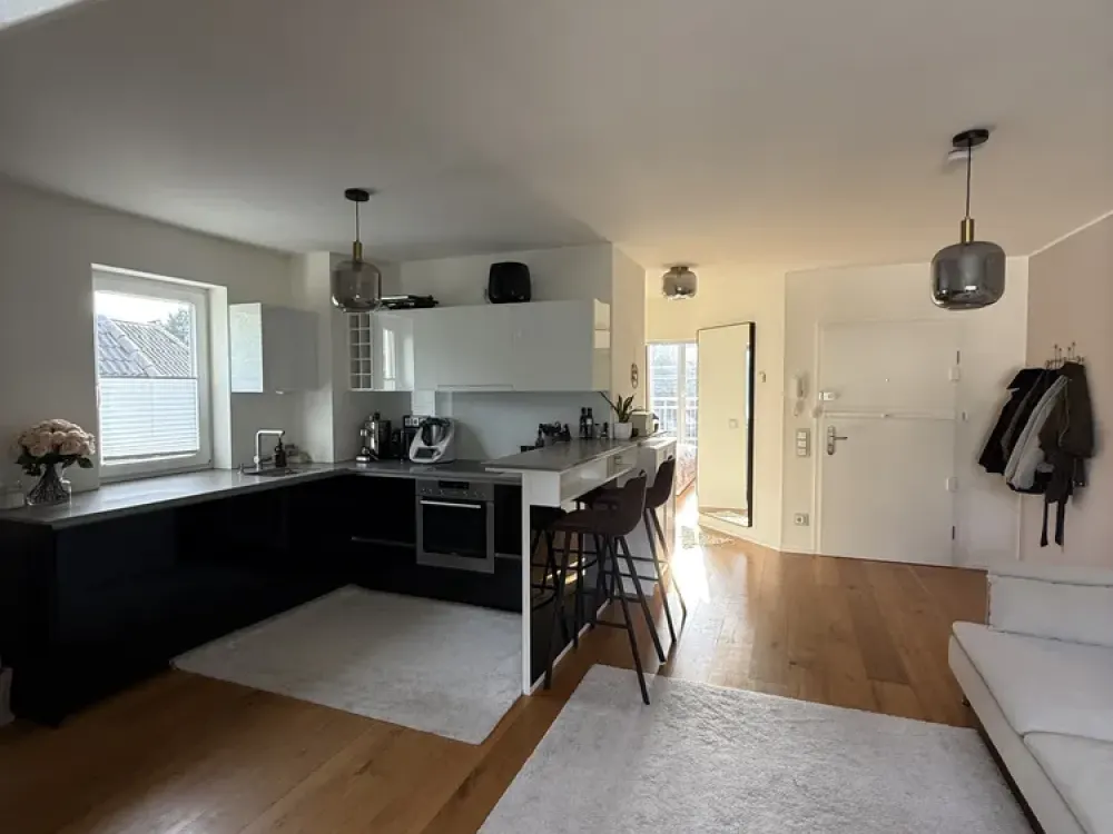 Modernes Wohnen: teilmobiliertes 1,5-Zimmer-Apartment in Köln-Weiden