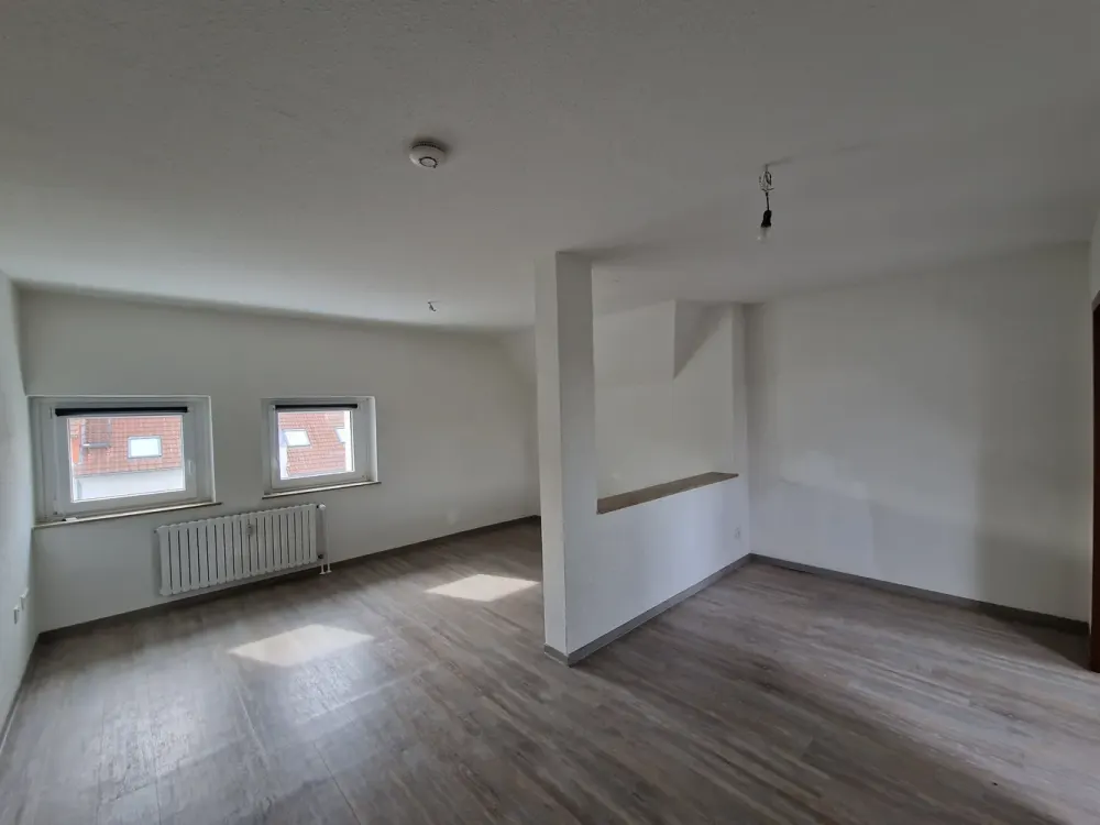 Top modernisierte 2 Zimmer Wohnung!