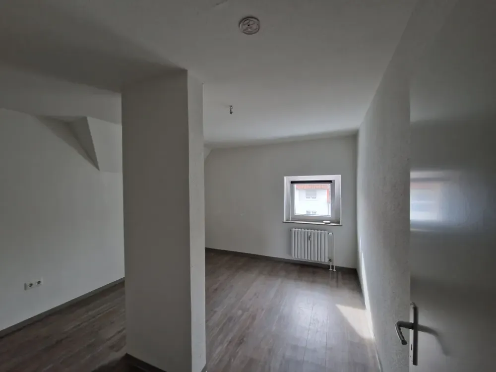 Top modernisierte 2 Zimmer Wohnung!
