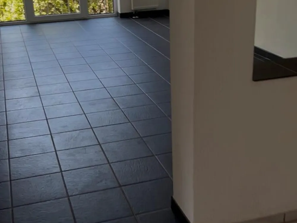 Großzügige 5-Zimmer-Wohnung mit eigenem Garten, ab 01.11.26!