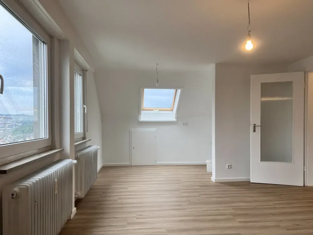 73249 Wernau: Schöne 2-Zi-DG-Whg 2025 neu renoviert!