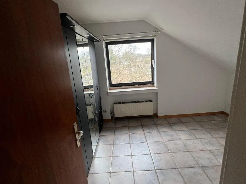 2-Zimmer-Dachgeschosswohnung mit Balkon in Langenfeld-Richrath
