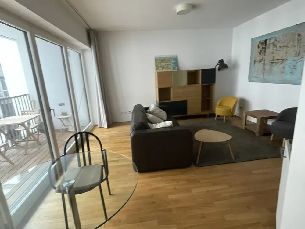 Neuer Mietpreis+Sof. bezugsber.! Mod. vollmöbl. 2-Zi.-Whg. m. Loggia, Concierge & Fitness