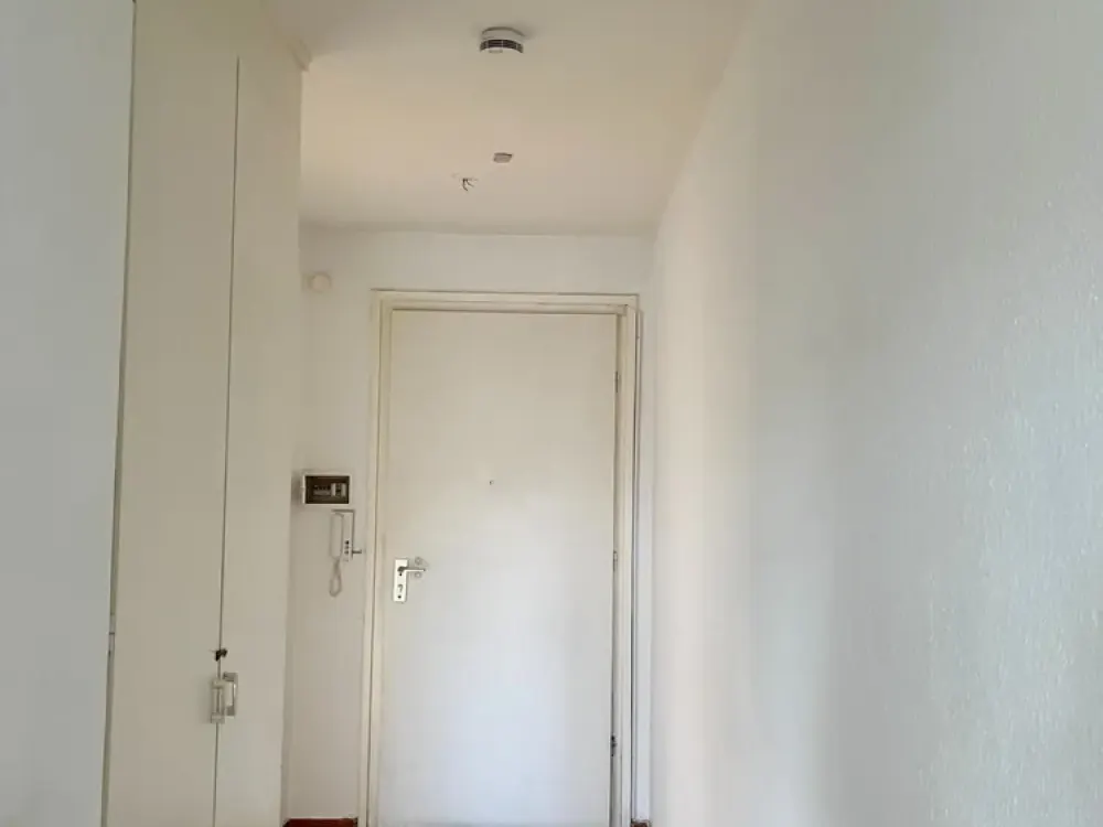 Parkett, Einbauküche und Aufzug, 2-Zimmer-Wohnung in Hannover Vahrenwald-List!