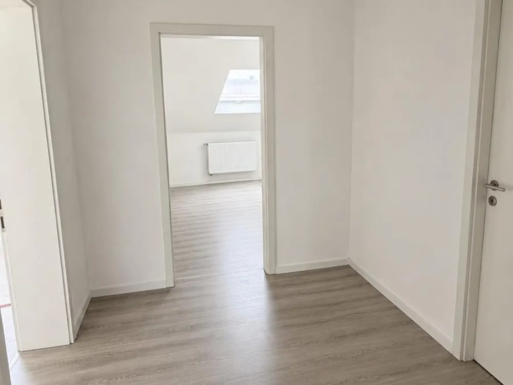 Kernsanierte DG Wohnung 100qm 4ZKB Saarlouis - Lisdorf