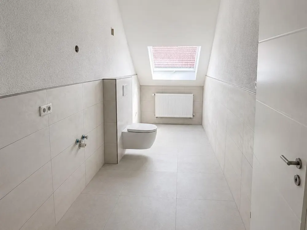 Kernsanierte DG Wohnung 100qm 4ZKB Saarlouis - Lisdorf