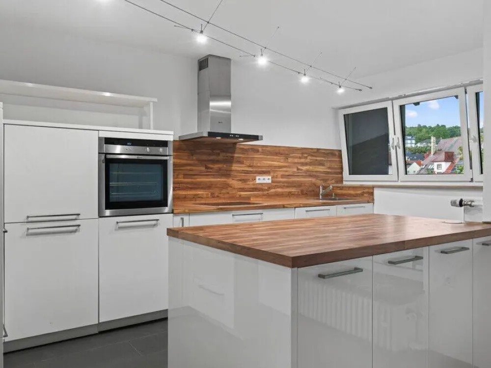 Wohnjuwel in Grötzingen - stilvolle 3-Zimmer-Wohnung mit Einbauküche & Balkon