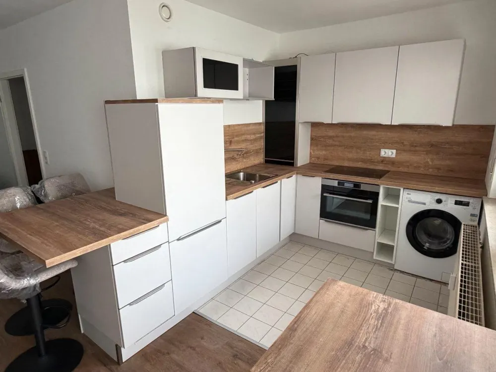 frisch renovierte 2-Raum-Wohnung in der City und dennoch ruhig