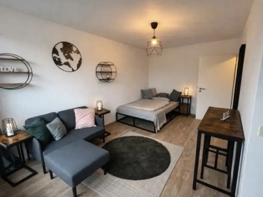 Möbliertes 1-Zimmer-Apartment Gerresheim