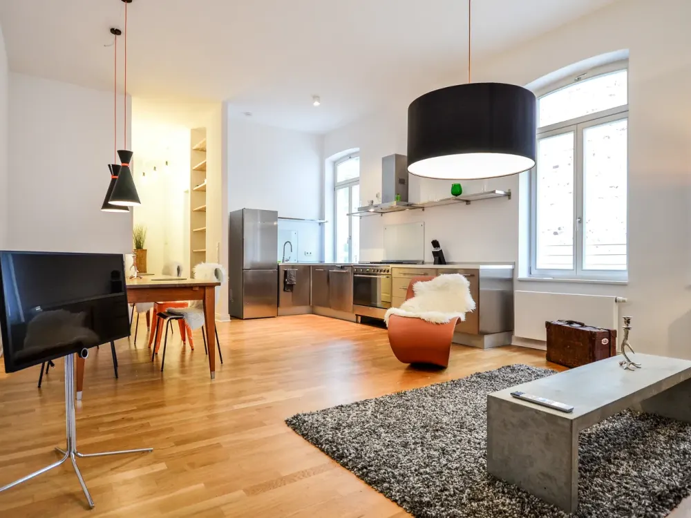 Rathenauviertel möblierte 2,5-Zimmerwohnung in saniertem Altbau