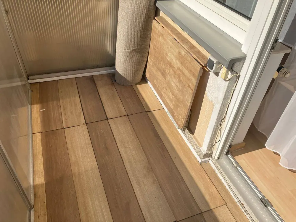 WG-geeignete 3-Zimmer-Wohnung mit Balkon- große Zimmer mit je ca. 20 m², optional mit Garage