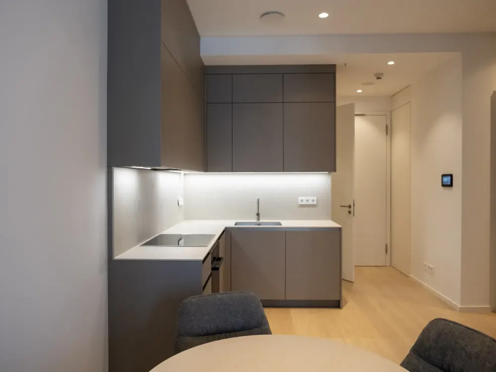 FOUR: Furnished Apartment in Premium Location with View of the Alte Oper