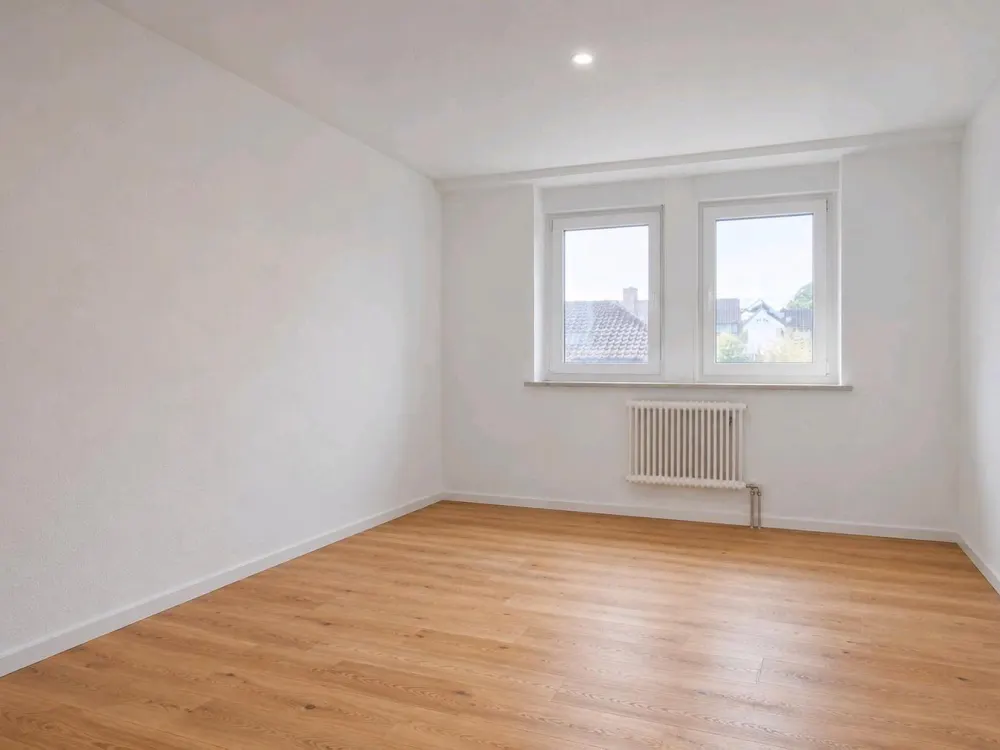 Sanierte 89 m2 Altbauwohnung für WG-Neugründung, 4 Zimmer