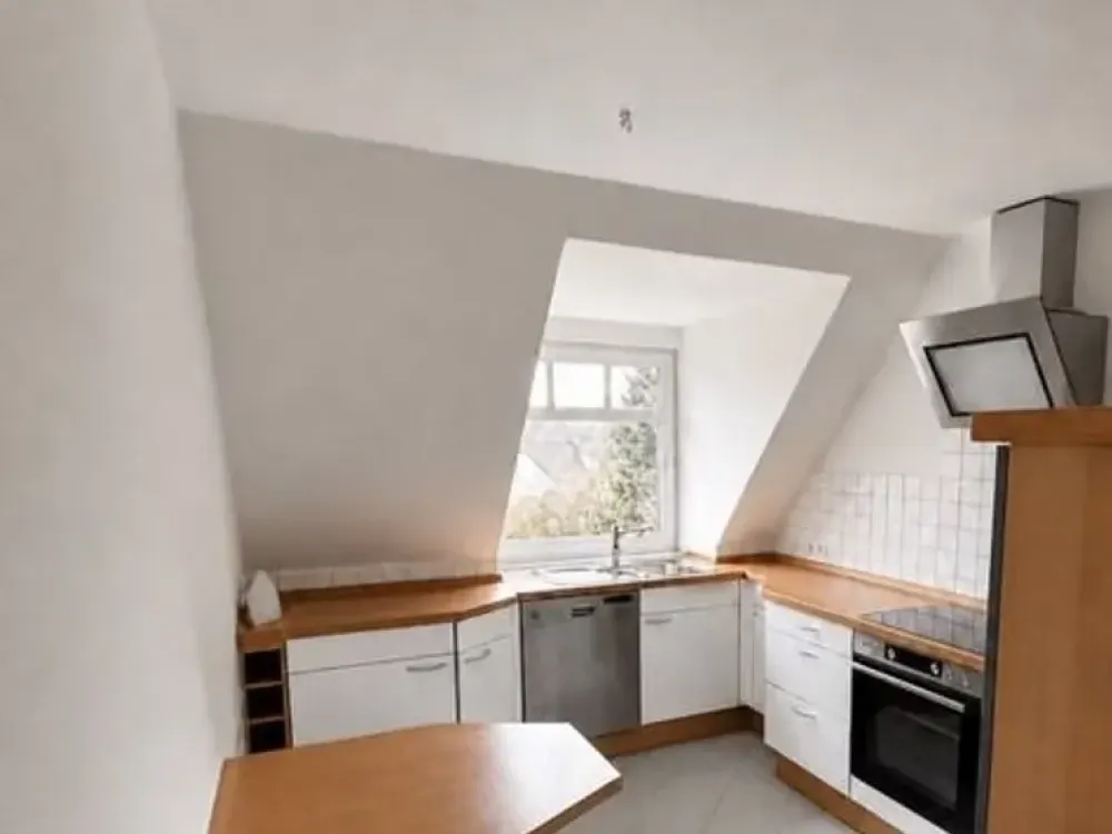 Renovierte 3-Zimmer Wohnung mit Süd-West-Balkon in ruhiger Lage