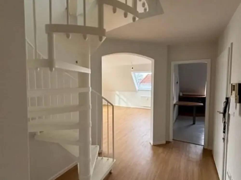 Renovierte 3-Zimmer Wohnung mit Süd-West-Balkon in ruhiger Lage
