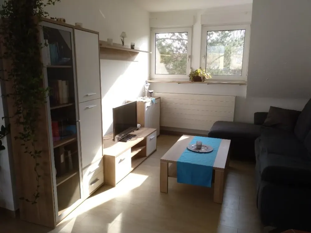 Schöne, helle 4,5-Zimmer-Maisonette-Wohnung mit Sauna, Holzofen und Dachterrasse in Nürnberg