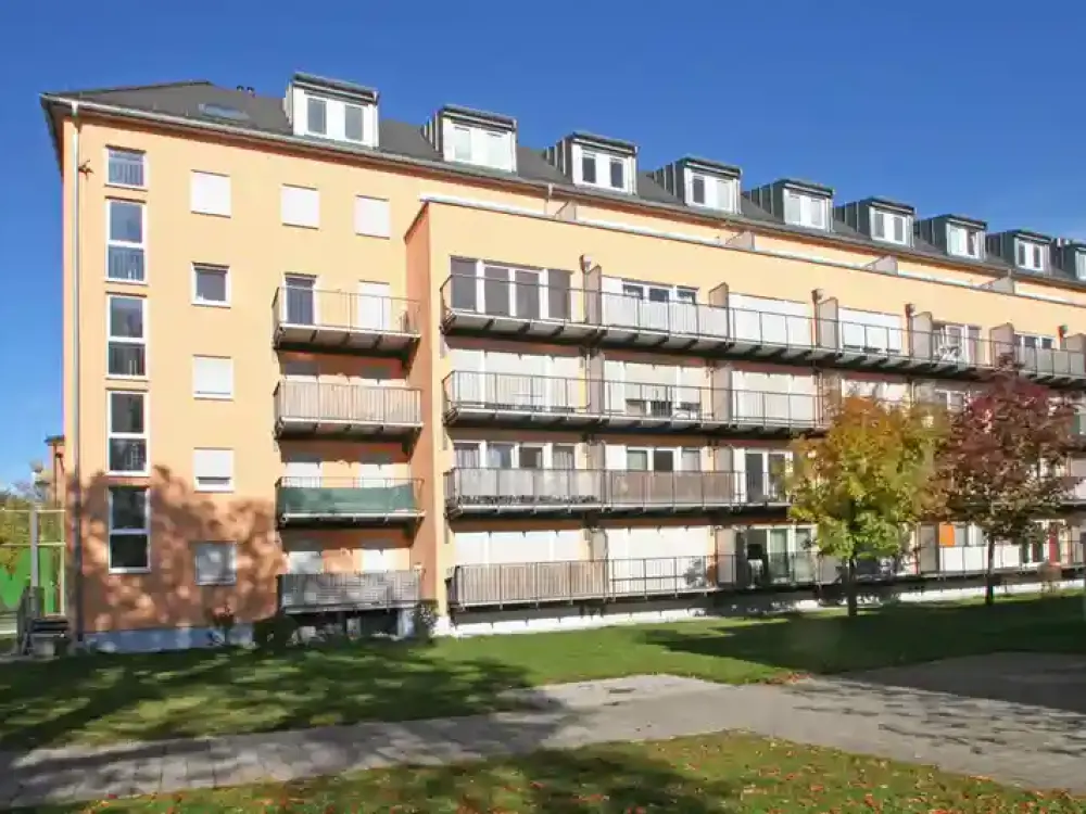 Modern furnished student apartment with south-facing balcony near the subway