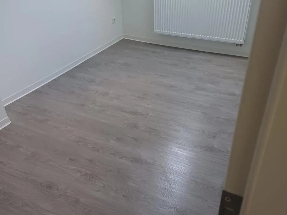 2-ZKB, kernsaniert, 40m2 Direkt an Stadt, Uni, Bahnhof, ALLES NEU