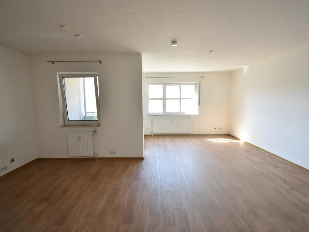 Großer Balkon! Gut geschnittenes Apartment in zentraler Lage