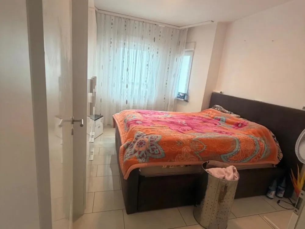 Großzügige 4-Zimmer-Erdgeschosswohnung mit Balkon und Terrasse na