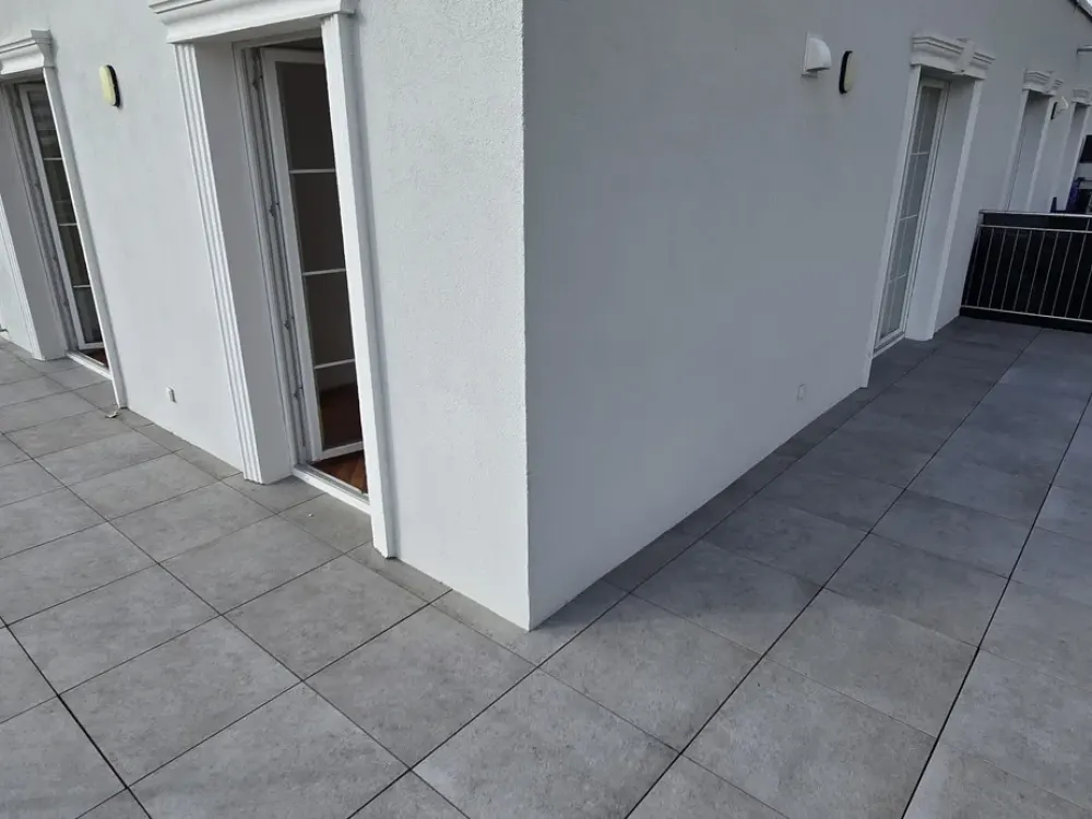 Wunderschöne Neubau-Wohnung mit 2 Zimmern und großen Balkon in Alt-Marzahn