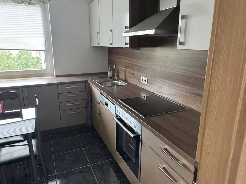 Renovierte Wohnung mit Balkon und Blick auf den Herkules