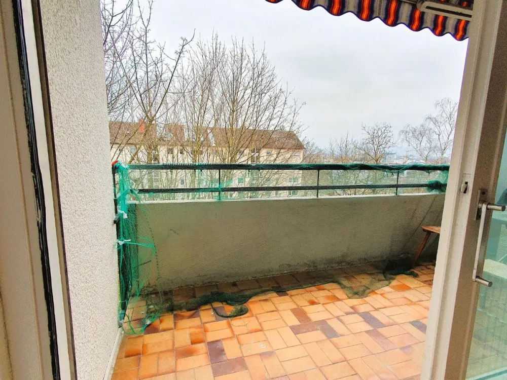 Helle 2 Zimmer Wohnung mit Südbalkon in Salem nahe Schlosssee