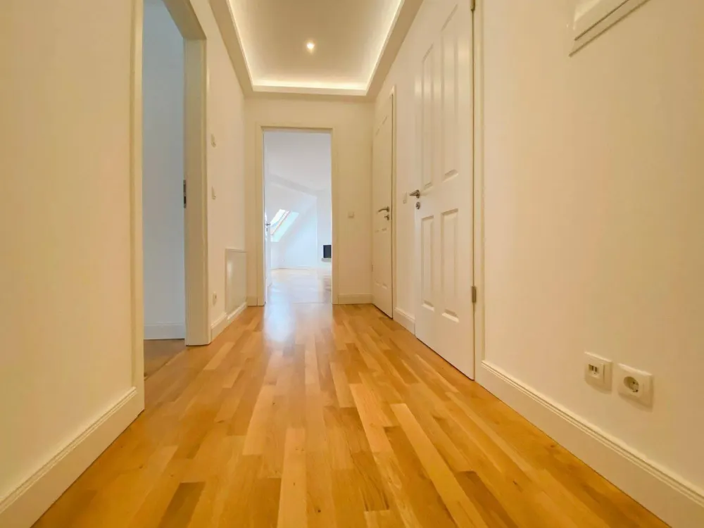 Zum 01.11.! Kamin | Lift | Loggia | Bad en suite + Gäste-WC | 2015 hochwertig saniert