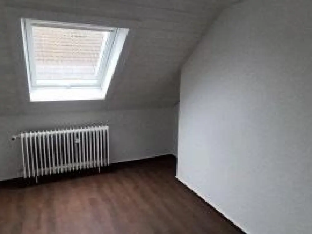 3-Zimmer DG Wohnung mit EBK in Seligenstadt
