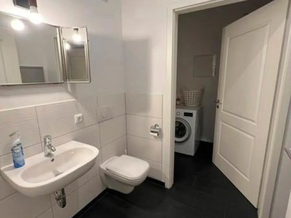Luxuriöse Loftwohnung mit zwei Bädern und Balkon in Dresden-Friedrichstadt!