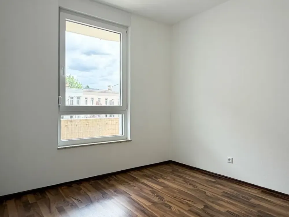 Helle 2-Zimmer-Wohnung mit Balkon im Zentrum-West