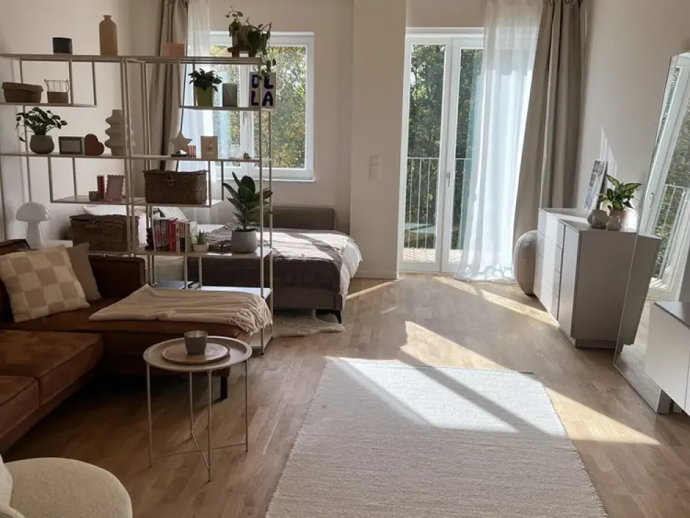 Moderne 1-Zimmer Wohnung in Berlin Lichtenberg mit Balkon und Einbauküche