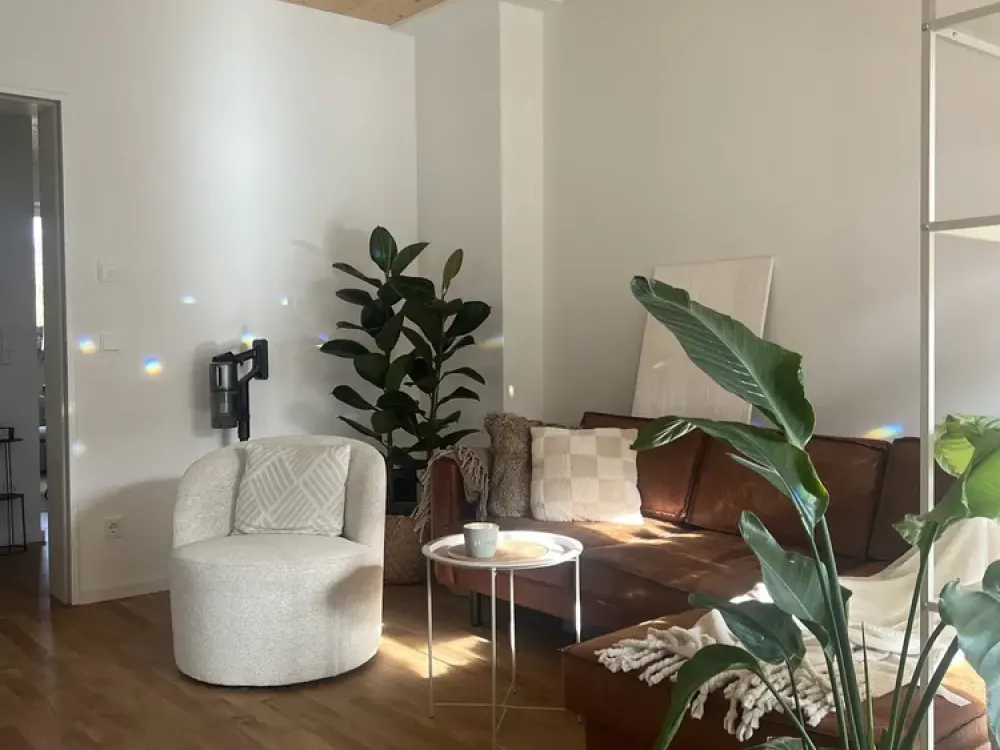 Moderne 1-Zimmer Wohnung in Berlin Lichtenberg mit Balkon und Einbauküche