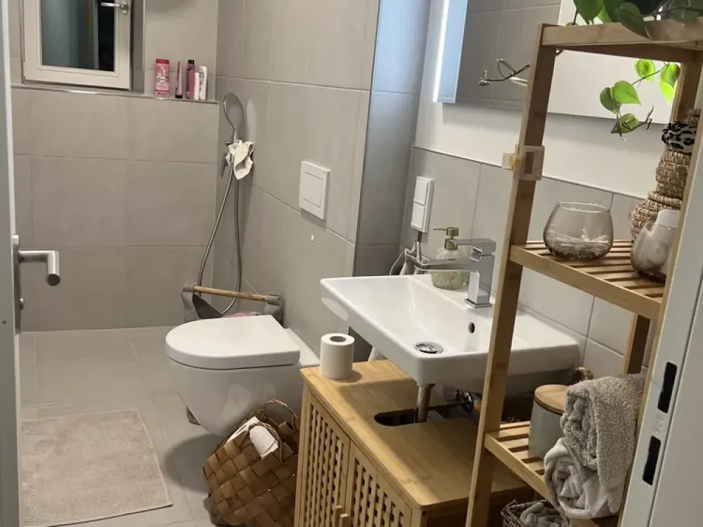 Moderne 1-Zimmer Wohnung in Berlin Lichtenberg mit Balkon und Einbauküche