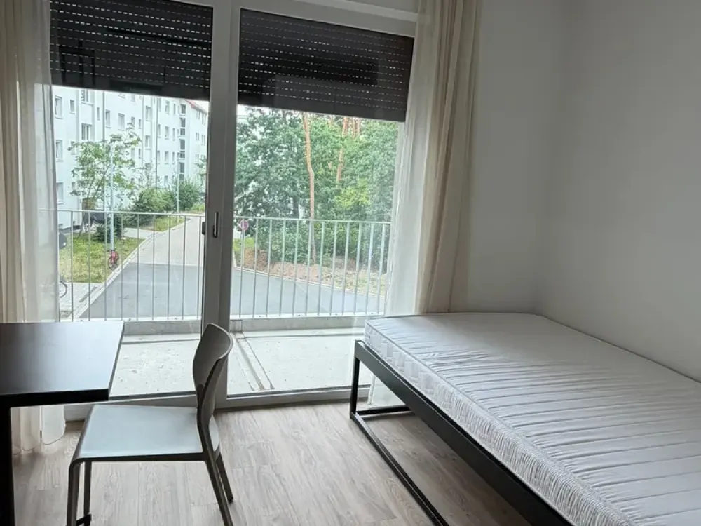 1-Zimmer-Apartment mit Balkon, Aufzug & Einbauküche in Erlangen