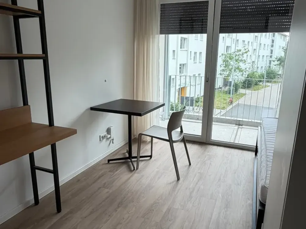 1-Zimmer-Apartment mit Balkon, Aufzug & Einbauküche in Erlangen