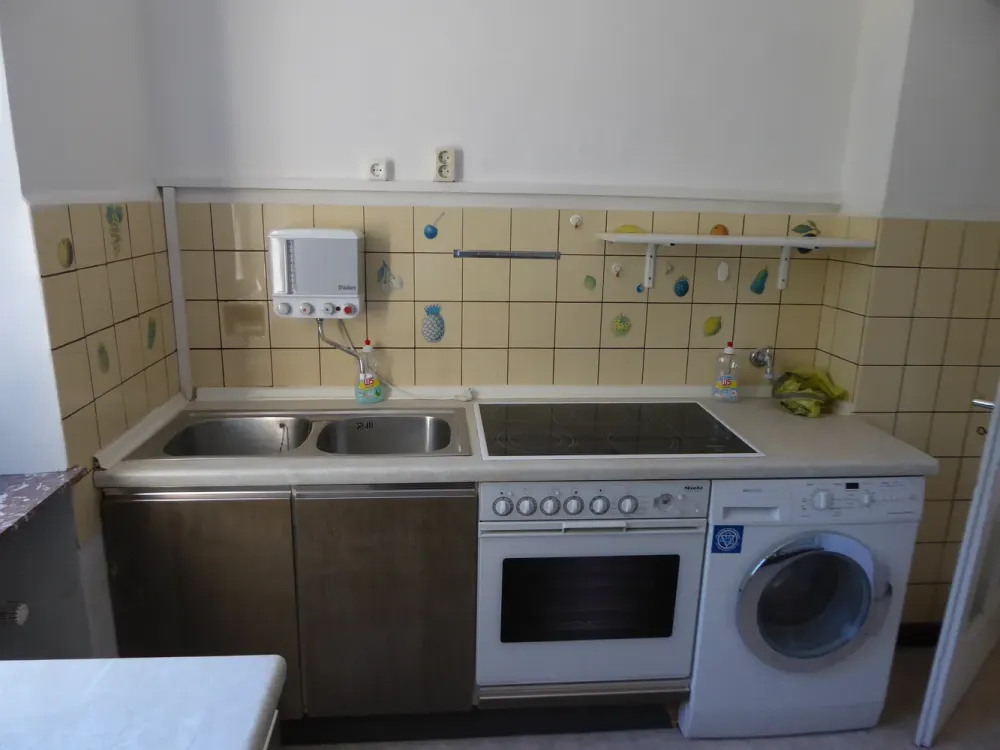 Großzügige 7-Zimmer Wohnung mit Garten und Garage in Sulzbach/Saar