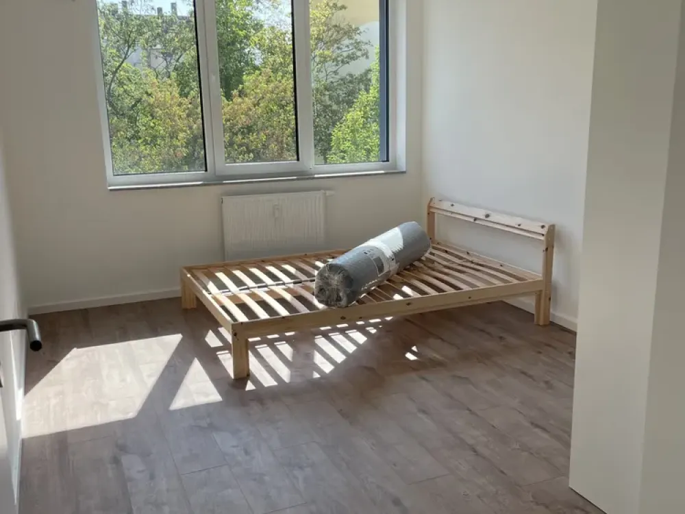 2 Zimmerwohnung vollmöbliert mit Einbauküche zu vermieten