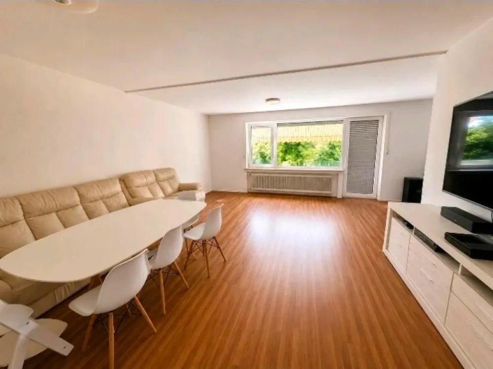 Riesen Wohnung in mega Lage und allen Vorteilen