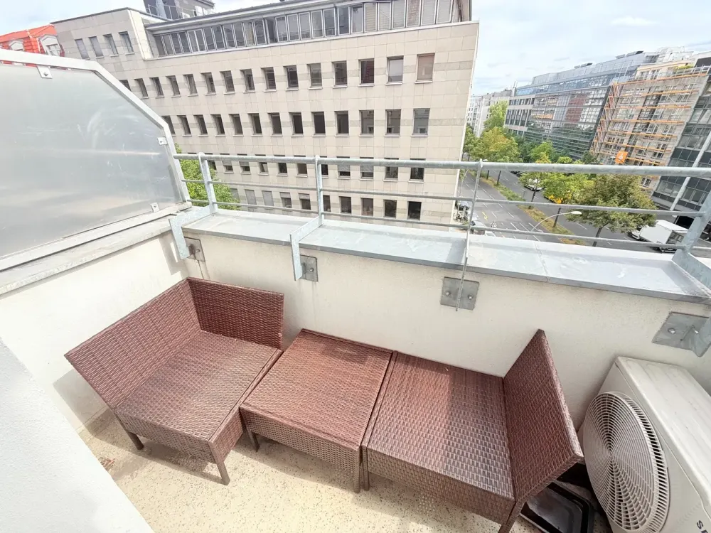 WOHNTRAUM in der City West! **2 Balkone // EBK / /Teilmöbliert**