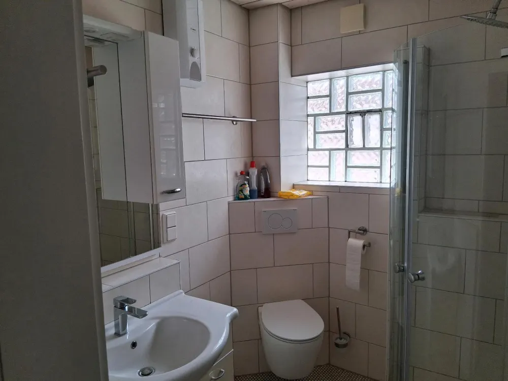Furnished 3-Room Apartment with Balcony for Rent