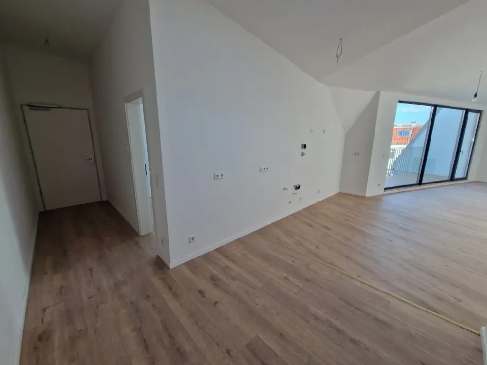 Neubau-Dachgeschosswohnung in Berlin, exklusive 4-Zimmer-Wohnung mit 2 Balkonen