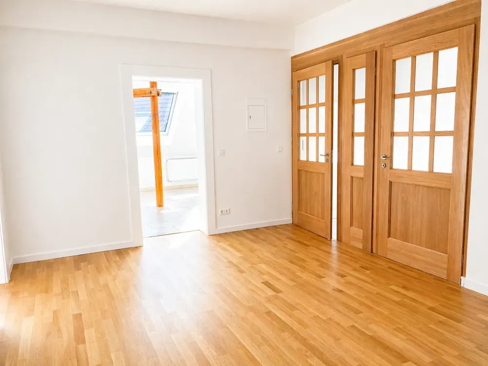 +++ ALTBAUCHARME TRIFFT DACHGESCHOSS - WOHNUNG MIT FLAIR - DIE ERSTE KALTMIETE GIBTS GESCHENKT+++