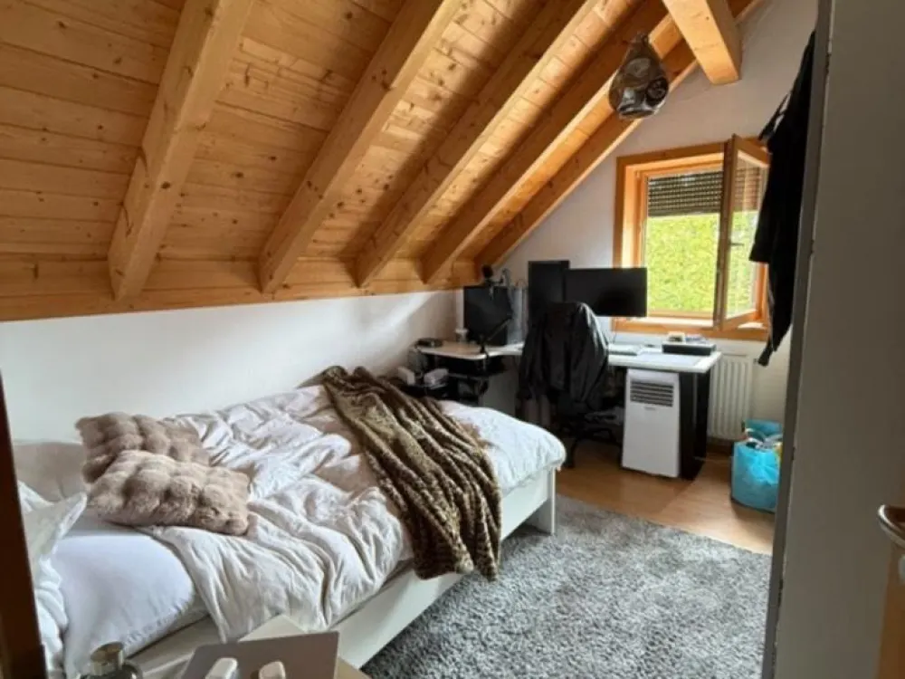 1 WG. Zimmer 15qm In einer Dreier WG
