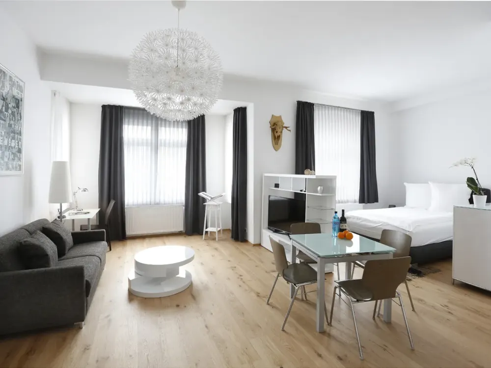 Exklusives Angebot: Möblierte 5* Wohnung "Altstadt" in Düsseldorf Derendorf