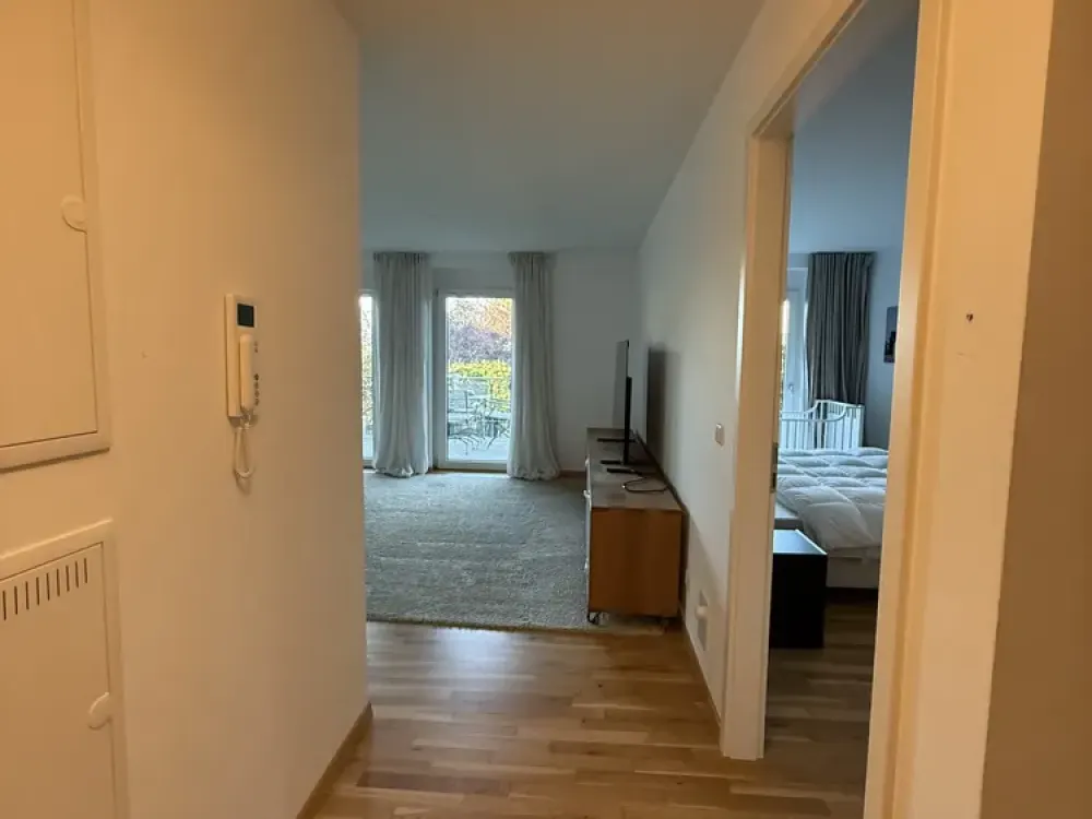 Wunderschöne, helle 2,5-Zimmer-Wohnung mit Balkon und Garten - provisionsfrei