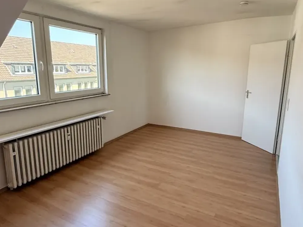 Gepflegte Dachgeschosswohnung in Köln-Höhenberg