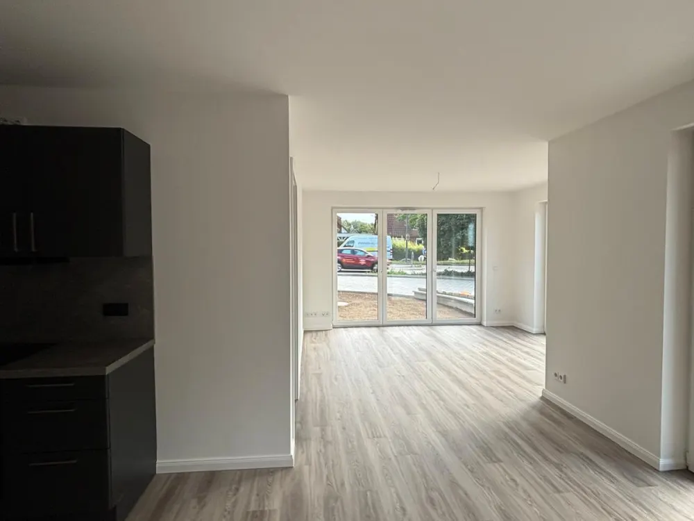 Neubau: Exklusive 3-Zi.-Whg. (ca. 83 m²) mit Loggia + Stellplatz
